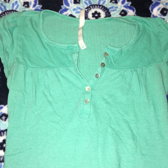 Teal shirt - Picture 2 of 3